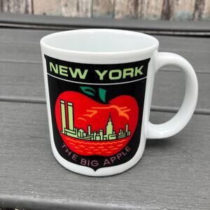 Vintage 90s New York City the big apple mug, NYC skyline